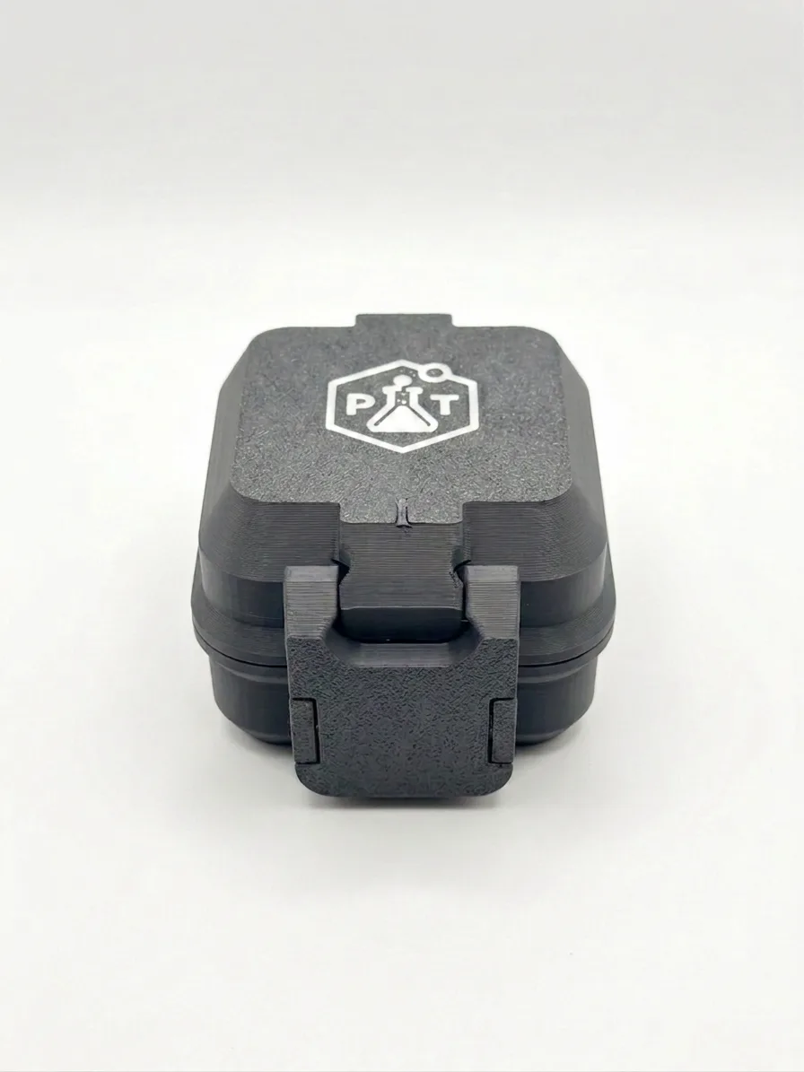 4 Vial Case (Black/White)